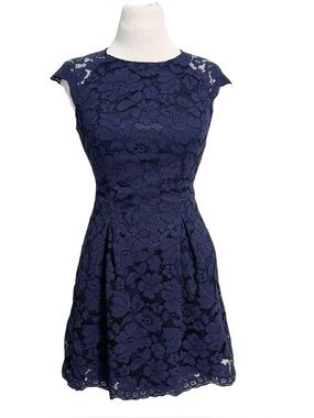 sequin short sleeve shift dress vince camuto NWT VINCE CAMUTO SILVER SEQUIN DRESS, Never worn. New